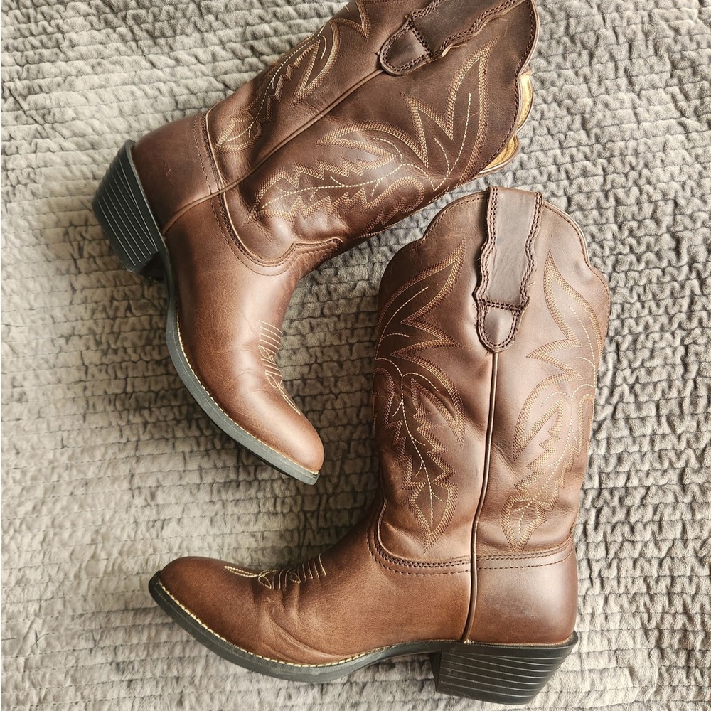 Shyanne Embroidered Brown Heeled Boots